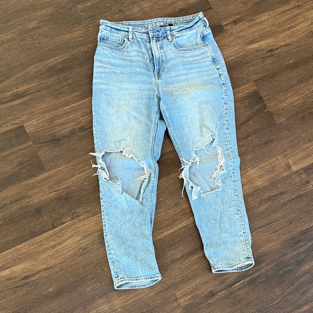 American Eagle Outfitters Light Blue Boyfriend Jeans